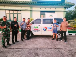 BRI Salurkan Satu Unit Mobil ke Batalyon Mandala Untuk Operasional Penjemputan Anak Sekolah