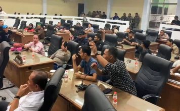 Pedagang Pasar Semi Narimbang Ngadu ke DPRD Lebak, Minta Jualan di Jalan Sunan Kalijaga Lagi